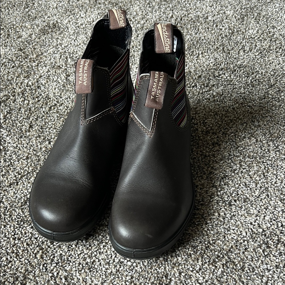Blundstone Brown Ankle Boots with Multicolor Stripes - Picture 2 of 8